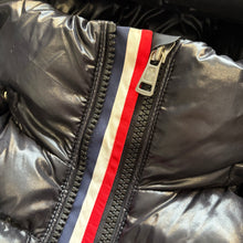 Load image into Gallery viewer, Moncler Montbeliard Black Size 5