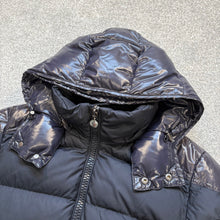 Load image into Gallery viewer, Moncler Chevalier Navy Size 0