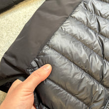 Load image into Gallery viewer, Moncler Hers Navy Size 3