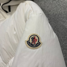 Load image into Gallery viewer, Women’s Moncler Estom White Size 3