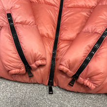 Load image into Gallery viewer, Women’s Moncler Bandama Pink Size 5