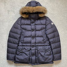 Load image into Gallery viewer, Moncler Cluny Navy Size 2