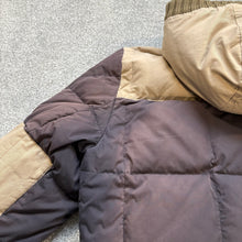 Load image into Gallery viewer, Moncler Beaumont Beige &amp; Navy Size 5
