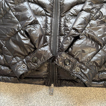 Load image into Gallery viewer, Moncler Acorus Black Size 3
