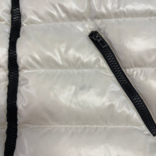 Load image into Gallery viewer, Moncler Bady White Age 14
