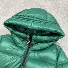 Load image into Gallery viewer, Women’s Moncler Seritte Green Size 1
