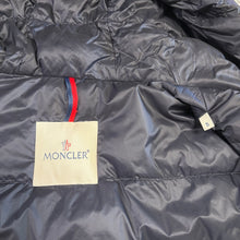 Load image into Gallery viewer, Moncler Laurain Navy Size 5
