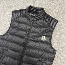 Load image into Gallery viewer, Moncler Arv Gilet Black Size 0
