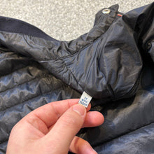 Load image into Gallery viewer, Moncler Cyriaque Gilet Navy Age 12
