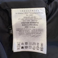 Load image into Gallery viewer, Moncler Jonathan Black Size 6
