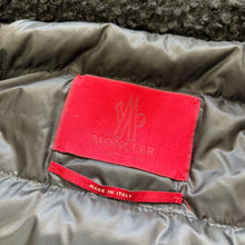 Load image into Gallery viewer, Women’s Moncler Gamme Rouge Anita Black Size 1
