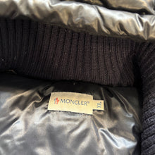 Load image into Gallery viewer, Moncler Tricot Navy Size XL
