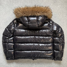 Load image into Gallery viewer, Moncler Maya Fur Black Size 2
