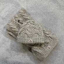 Load image into Gallery viewer, Women’s Moncler Beanie &amp; Scarf Grey SzUNI
