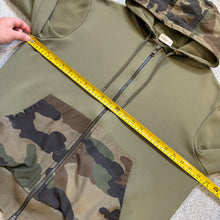 Load image into Gallery viewer, Moncler Khaki &amp; Camo Zip-Up Size Large
