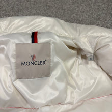 Load image into Gallery viewer, Moncler Monginevro Gilet Red Size 3
