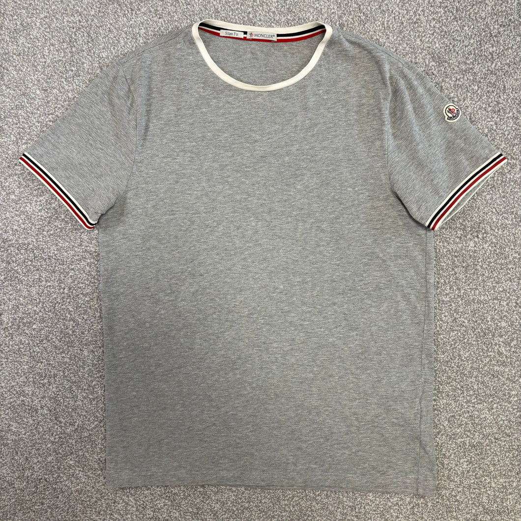 Moncler T-Shirt Grey Size Medium (Fits XS)