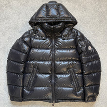 Load image into Gallery viewer, Moncler Maya Black Size 1
