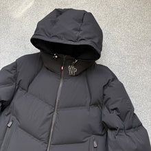 Load image into Gallery viewer, Moncler Grenoble Arcesaz Black Size 7

