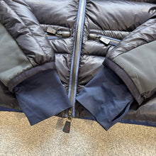 Load image into Gallery viewer, Moncler Grenoble Mouthe Navy Size 4

