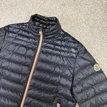 Load image into Gallery viewer, Moncler Daniel Navy Size 2
