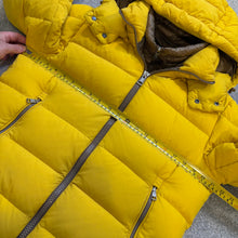 Load image into Gallery viewer, Moncler Brique Yellow Size 1
