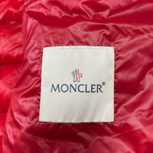 Load image into Gallery viewer, Moncler Gui Gilet Red Size 6
