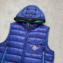 Load image into Gallery viewer, Moncler Ragot Gilet Blue Size 1
