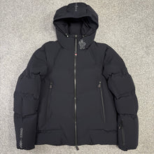 Load image into Gallery viewer, Moncler Grenoble Arcesaz Black Size 1
