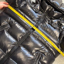 Load image into Gallery viewer, Moncler Maya Black Size 5
