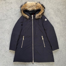 Load image into Gallery viewer, Women’s Moncler Dimitra Navy Size 1
