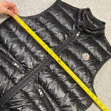 Load image into Gallery viewer, Moncler Gui Gilet Black Size 2
