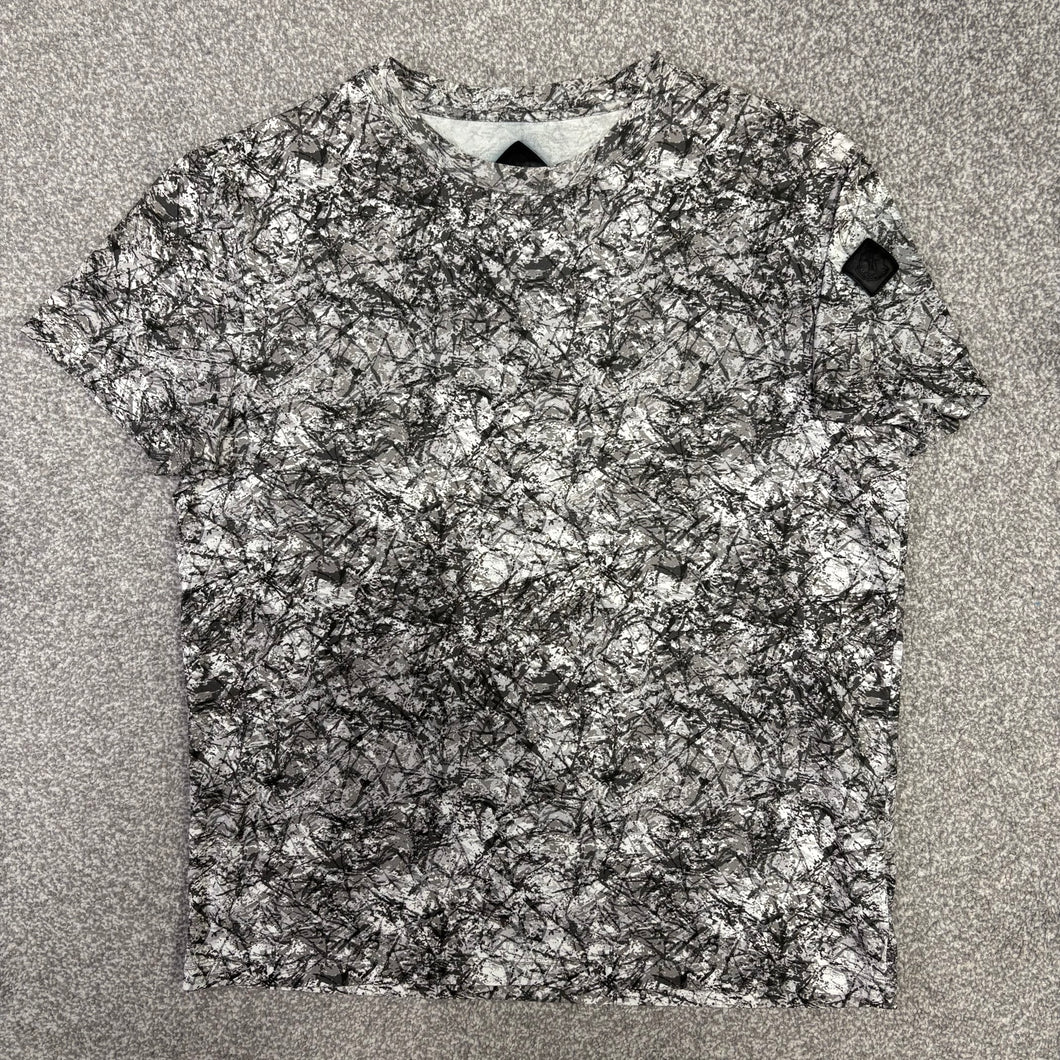 Moncler T-Shirt Camo Size Medium (Fits XS)