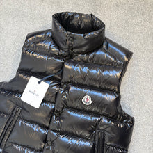 Load image into Gallery viewer, Moncler Tibb Gilet Black Size 4 BNWT
