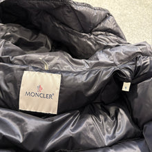 Load image into Gallery viewer, Women’s Moncler Suyen Dark Grey Size 5
