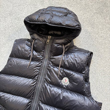 Load image into Gallery viewer, Moncler Bartholome Gilet Dark Navy Size 4
