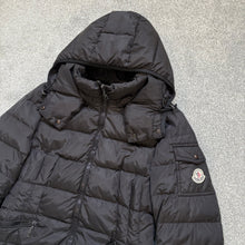Load image into Gallery viewer, Women’s Moncler Charpal Black Size 2
