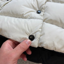 Load image into Gallery viewer, Women’s Moncler Lenar White Size 1
