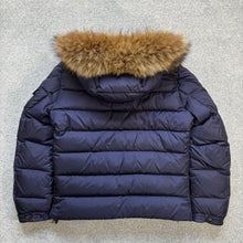 Load image into Gallery viewer, Moncler Byron Navy Size 2
