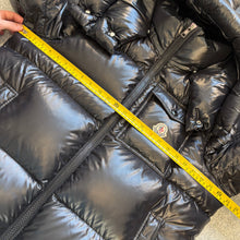 Load image into Gallery viewer, Moncler Montbeliard Black Size 5
