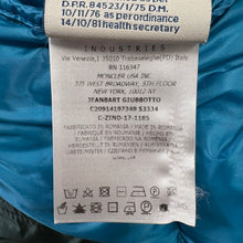 Load image into Gallery viewer, Moncler Jeanbart Emerald Green Size 4
