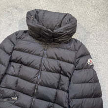 Load image into Gallery viewer, Women’s Moncler Flammette Black Size 5
