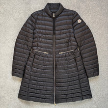 Load image into Gallery viewer, Women’s Moncler Agatelon Black Size 4
