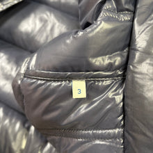 Load image into Gallery viewer, Moncler Lacet Gilet Navy Size 3
