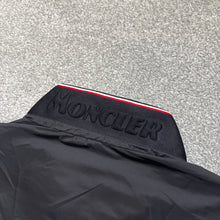 Load image into Gallery viewer, Moncler Reppe Black Size 5
