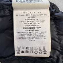 Load image into Gallery viewer, Moncler Ceze Navy Size 2
