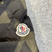 Load image into Gallery viewer, Moncler Clamart Khaki Print Size 3
