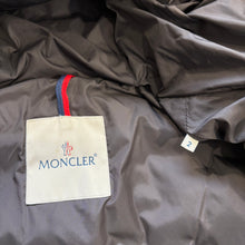 Load image into Gallery viewer, Moncler Byron Navy Size 2
