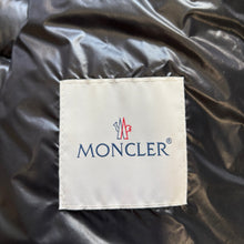 Load image into Gallery viewer, Moncler Daniel Black Size 2

