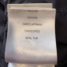 Load image into Gallery viewer, Moncler Cluny Navy Size 2
